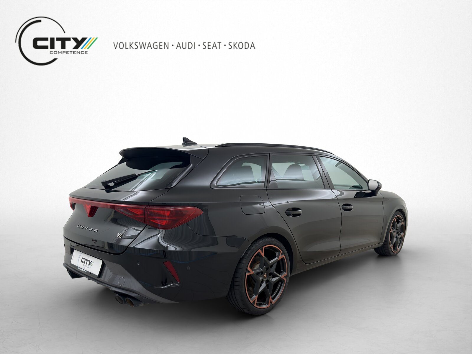 CUPRA Leon ST 2.0 TSI 333 VZ 4Drive, Petrol, Second hand / Used, Automatic - 3