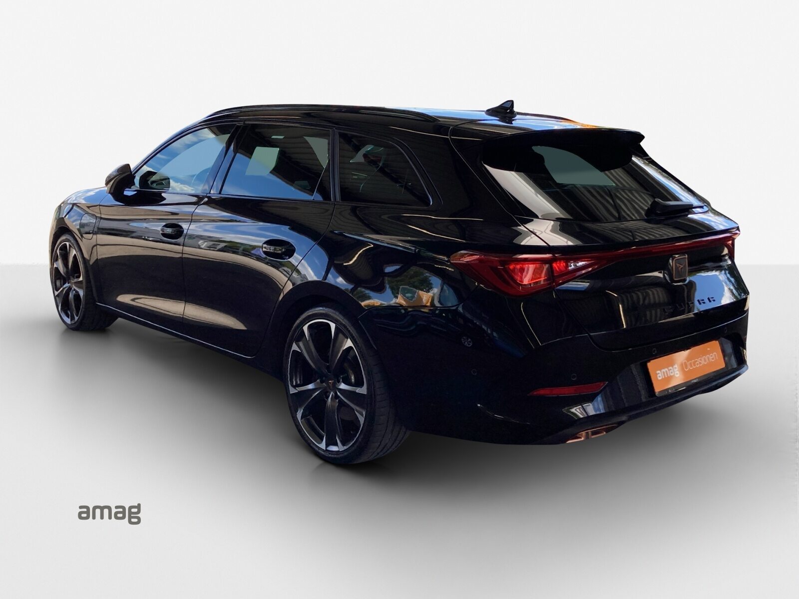 CUPRA LEON SPORTSTOURER e-HYBRID, Full-Hybrid Petrol/Electric, Second hand / Used, Automatic - 3