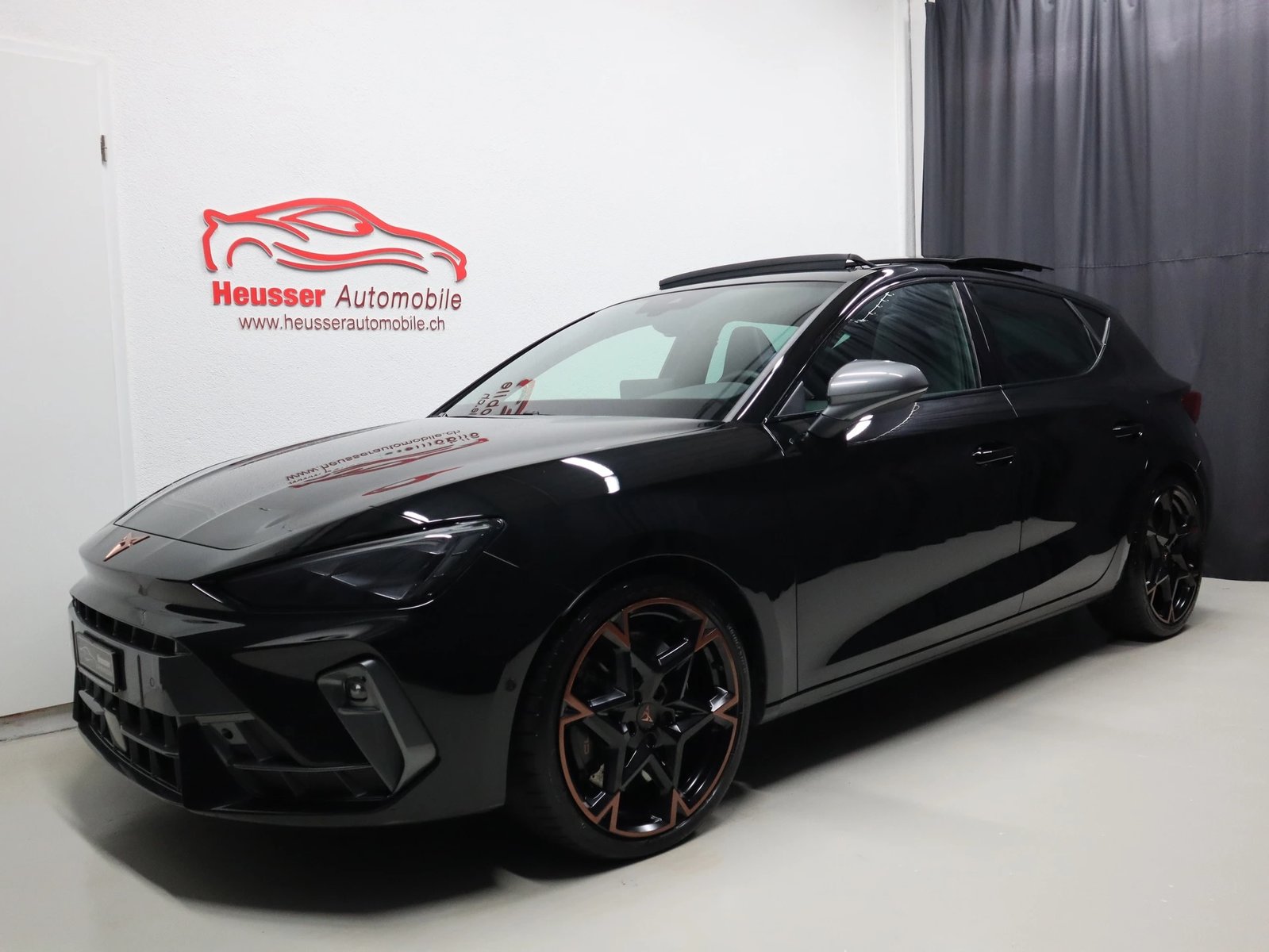 CUPRA LEON 2.0 TSI Extreme DSG - Panorama - Navi - Leder - Sennhei, Essence, Occasion / Utilisé, Automatique - 2