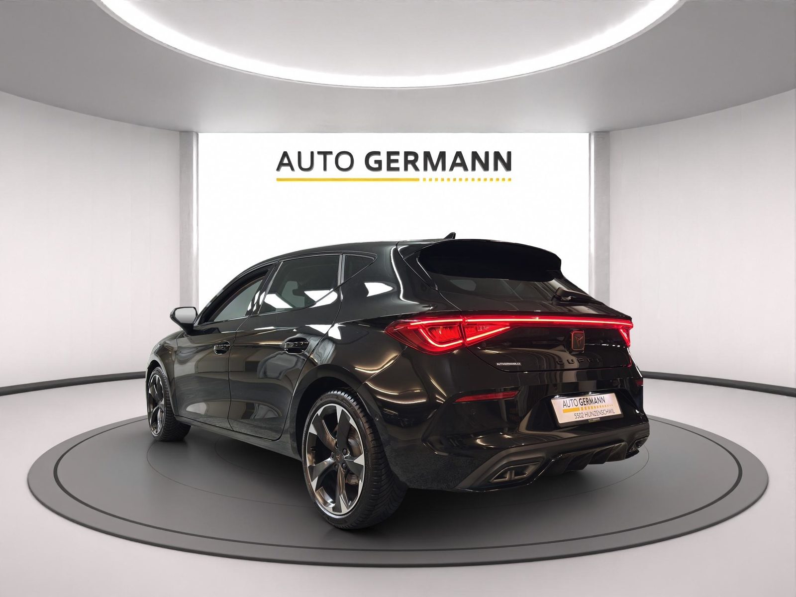 CUPRA Leon 1.5 eTSI DSG, Mild-Hybrid Benzin/Elektro, Occasion / Gebraucht, Automatik - 2