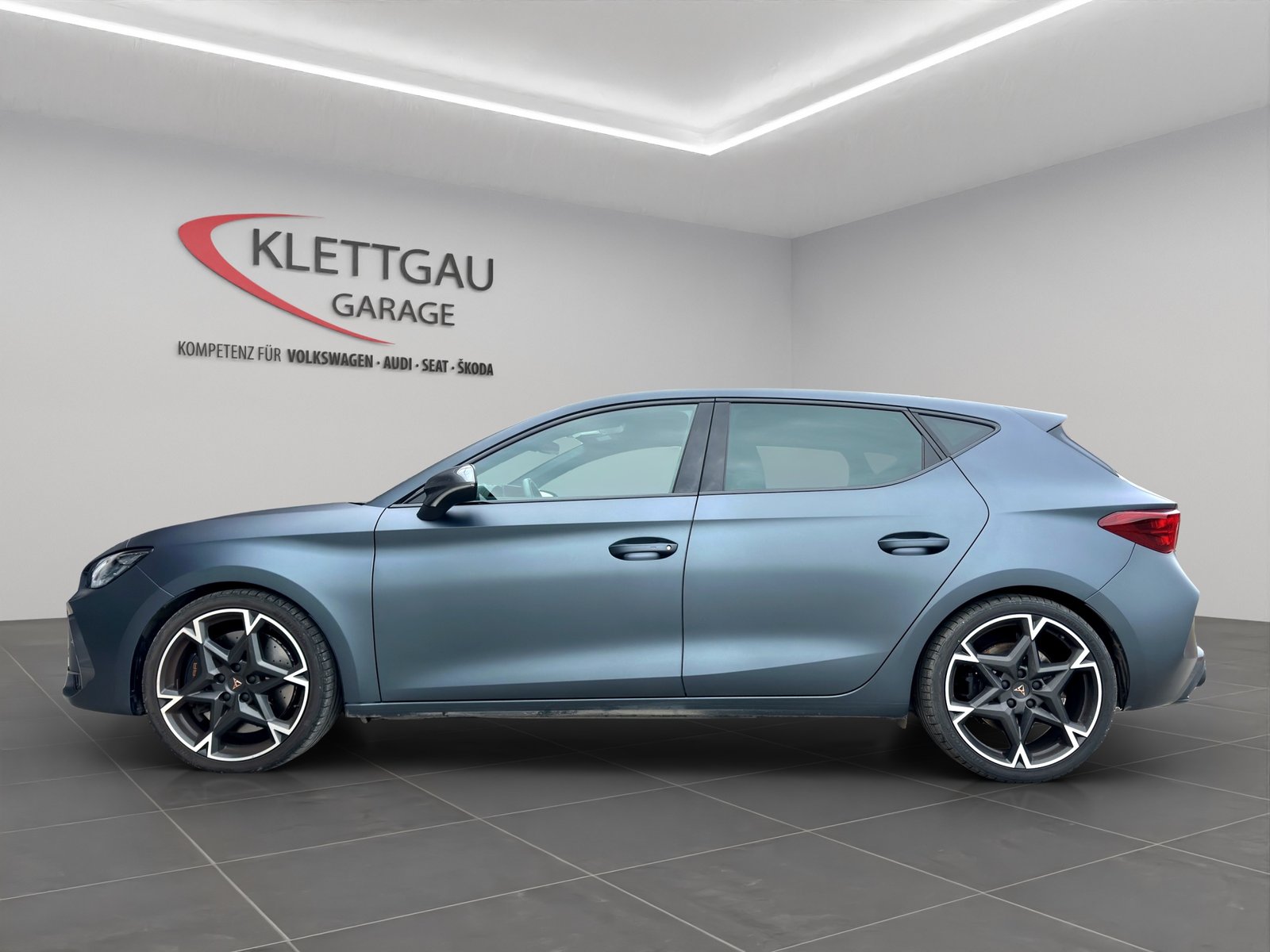 CUPRA Leon 2.0 TSI 300 VZ DSG, Petrol, Second hand / Used, Automatic - 4
