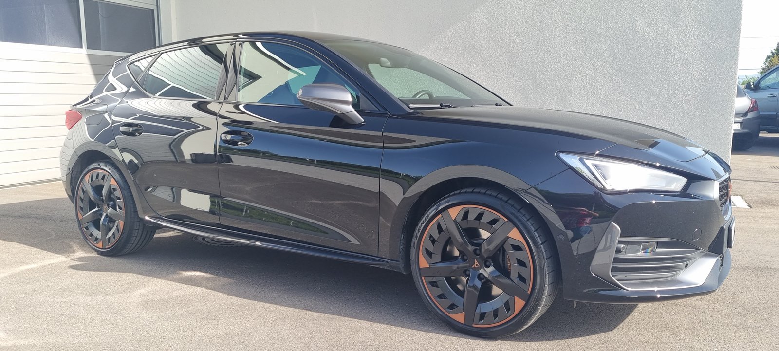 CUPRA LEON 1.4 e-HYBRID pHEV DSG, Plug-in-Hybrid Benzin/Elektro, Occasion / Gebraucht, Automatik - 3