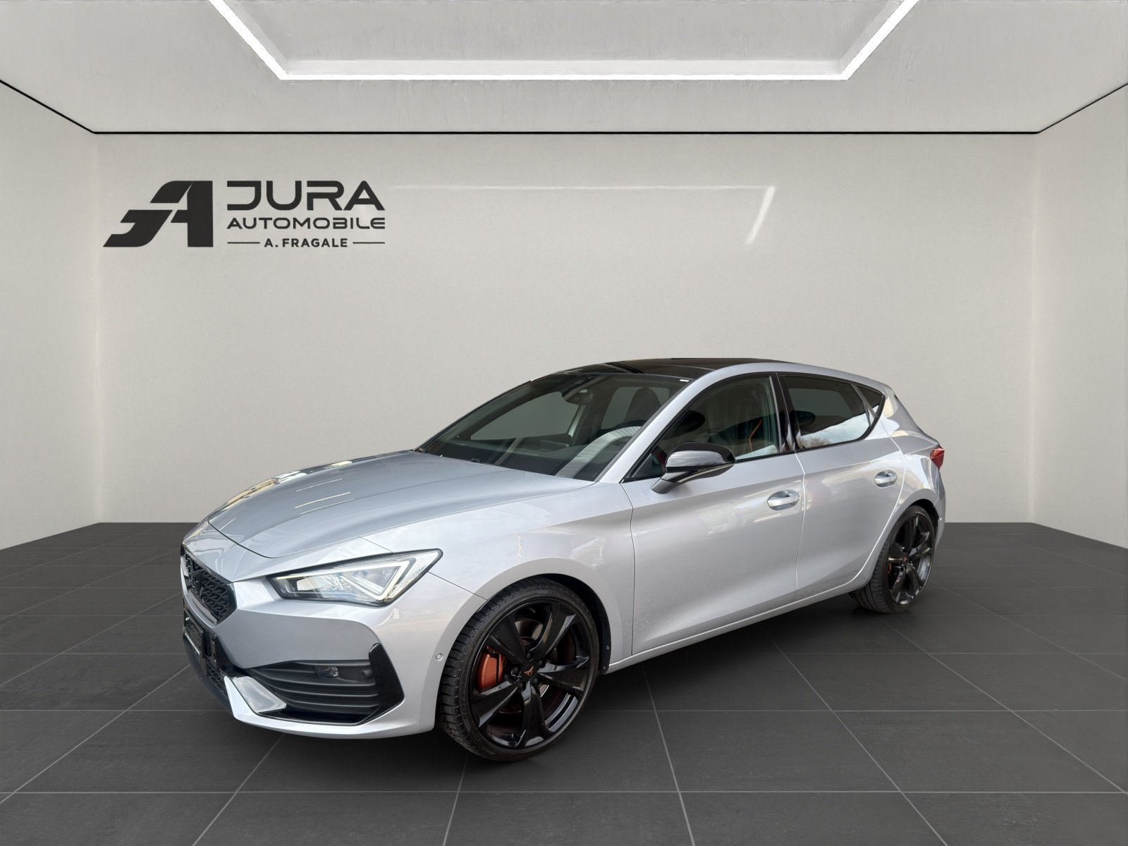 CUPRA Leon 2.0 TSI 300 VZ DSG, Benzin, Occasion / Gebraucht, Automatik - 2