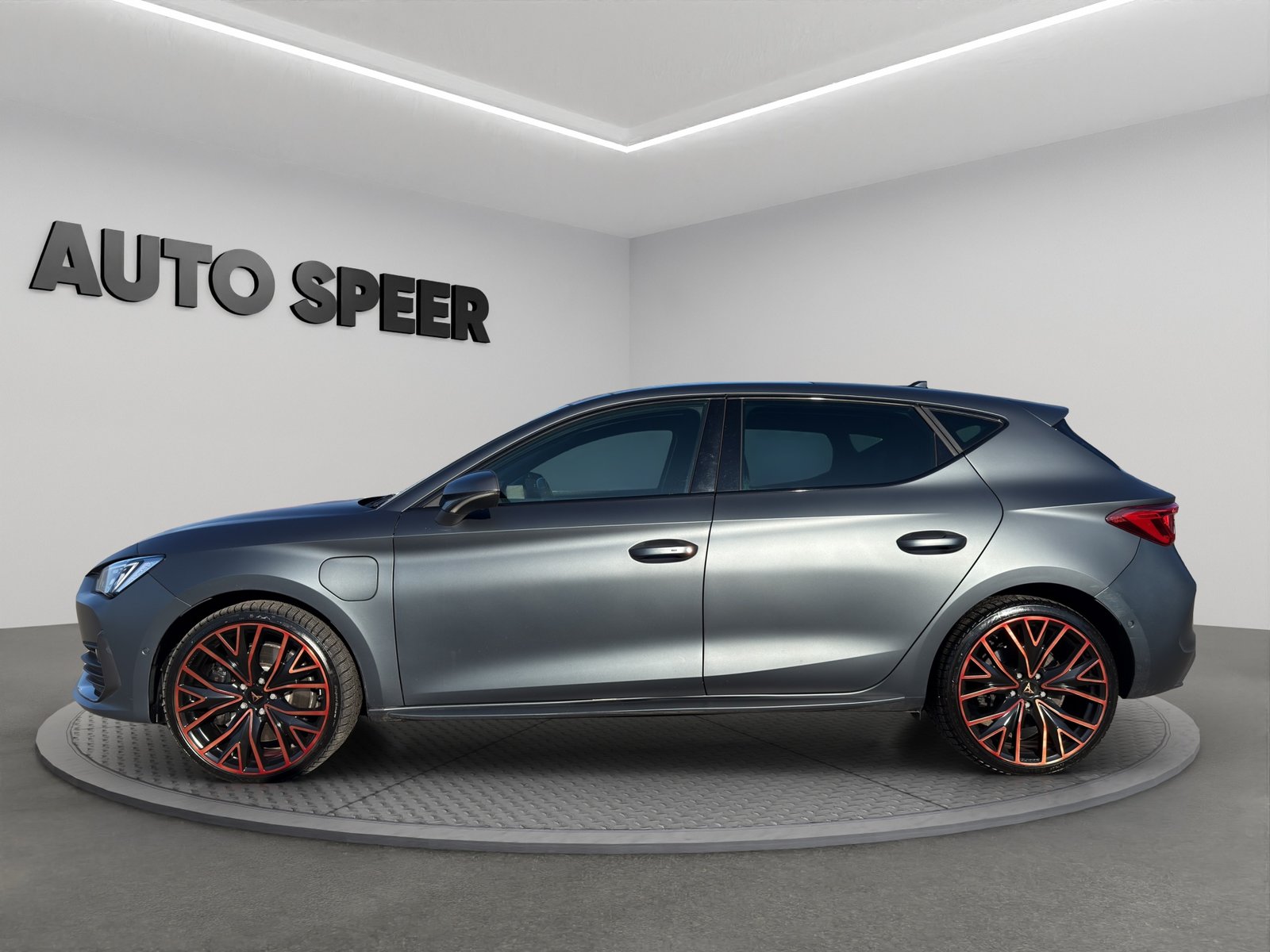 CUPRA Leon 1.4 eHybrid DSG, Plug-in-Hybrid Benzin/Elektro, Occasion / Gebraucht, Automatik - 2