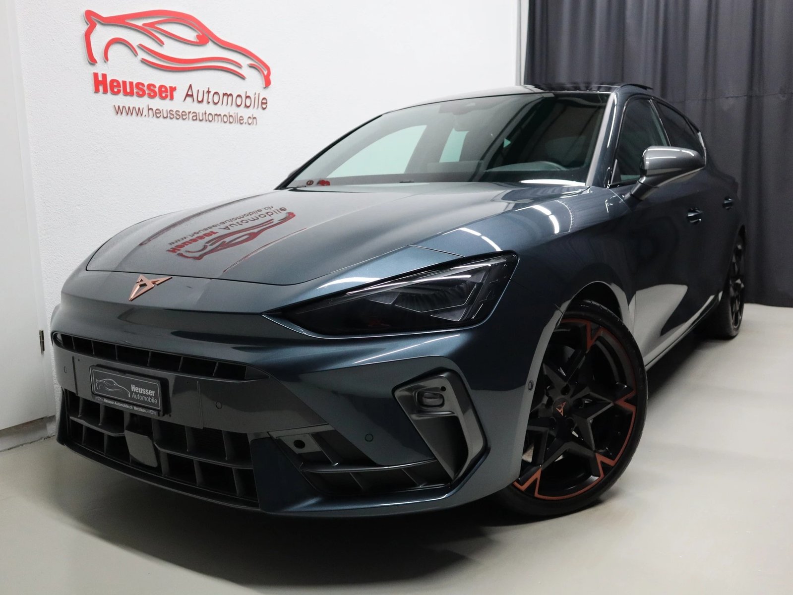 CUPRA LEON 2.0 TSI VZ DSG - Panorama - Navi - Leder - Sennhe