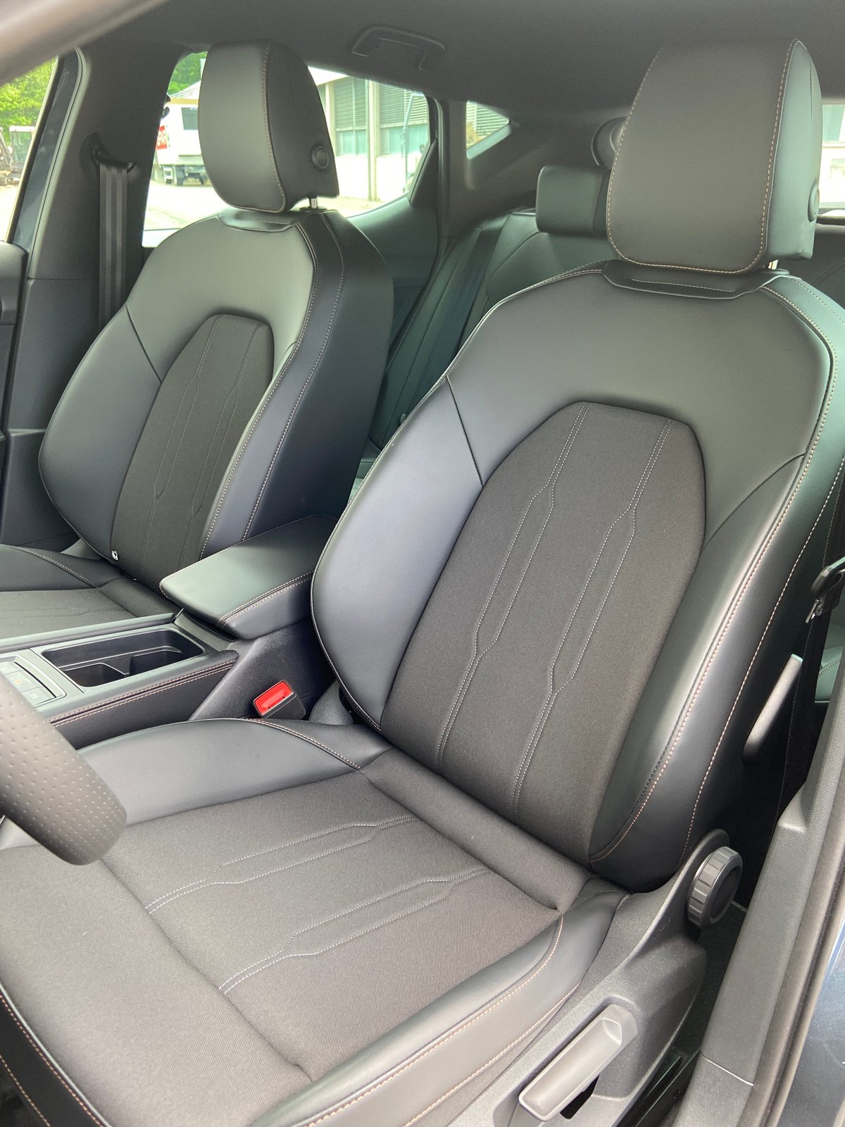 CUPRA LEON 1.5 TSI DSG, Mild-Hybrid Benzin/Elektro, Occasion / Gebraucht, Automatik - 6