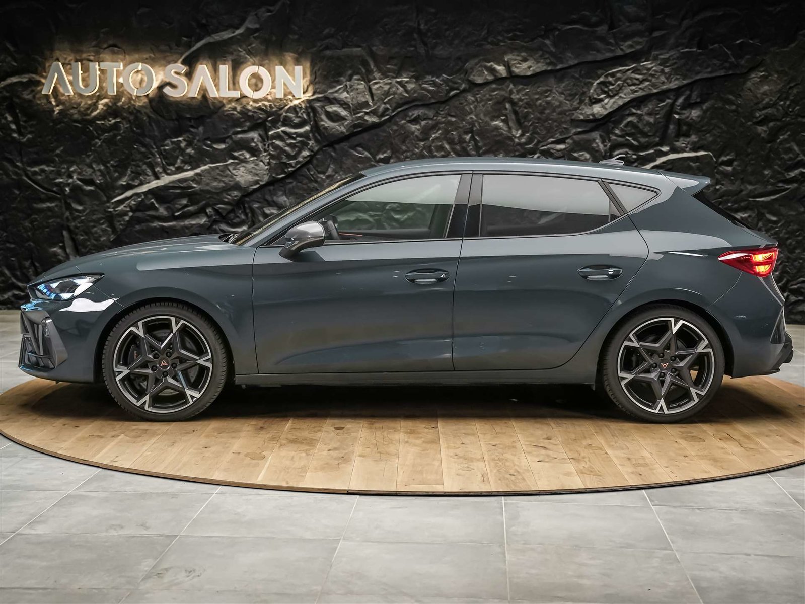 CUPRA Leon 2.0 TSI 300 VZ DSG *Werksgarantie*El. Sitze mit M, Essence, Occasion / Utilisé, Automatique - 2