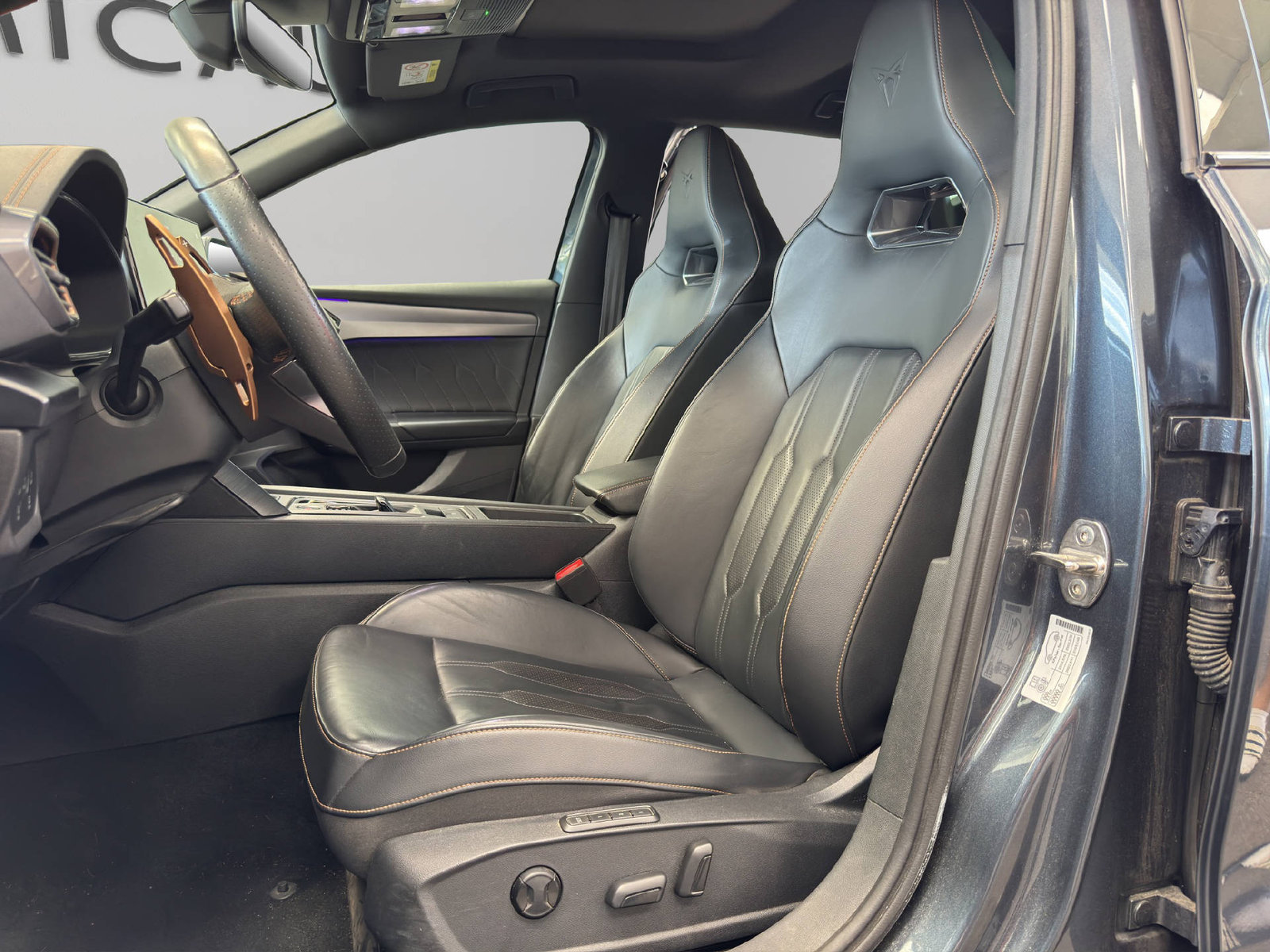 CUPRA Leon 1.5 eTSI DSG, Hybride Léger Essence/Électricité, Occasion / Utilisé, Automatique - 5