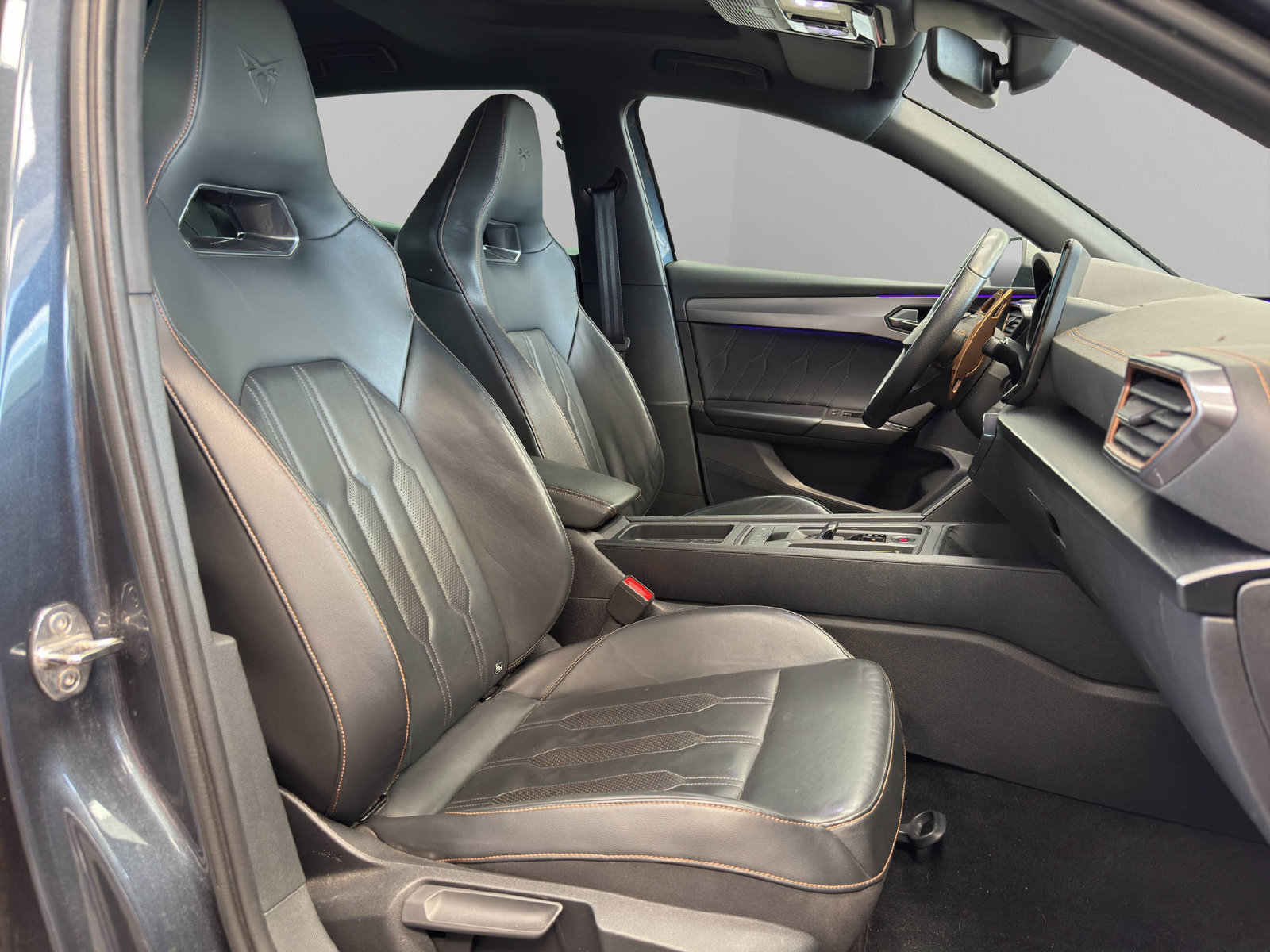 CUPRA Leon 1.5 eTSI DSG, Hybride Léger Essence/Électricité, Occasion / Utilisé, Automatique - 7