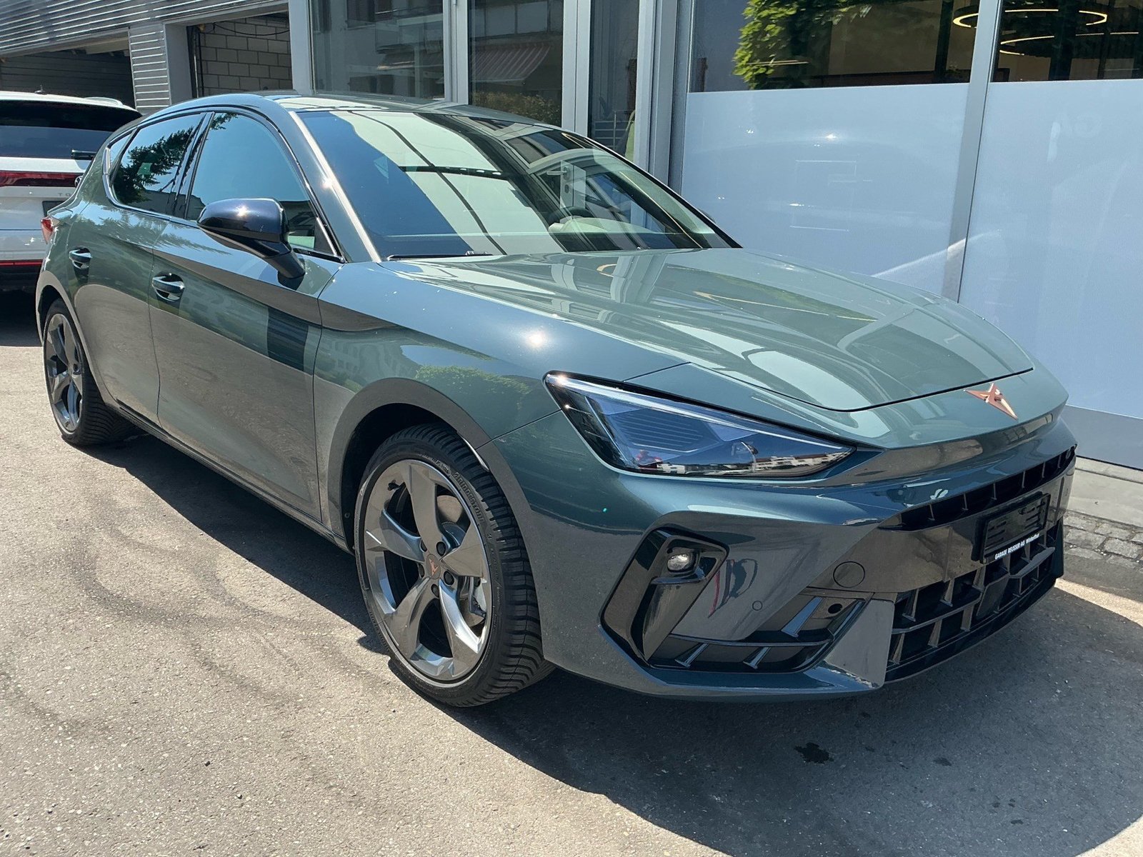 CUPRA Leon 1.5 e-Hybrid 204 PS *** TOPPREIS ***, Plug-in-Hybrid Petrol/Electric, Second hand / Used, Automatic - 3