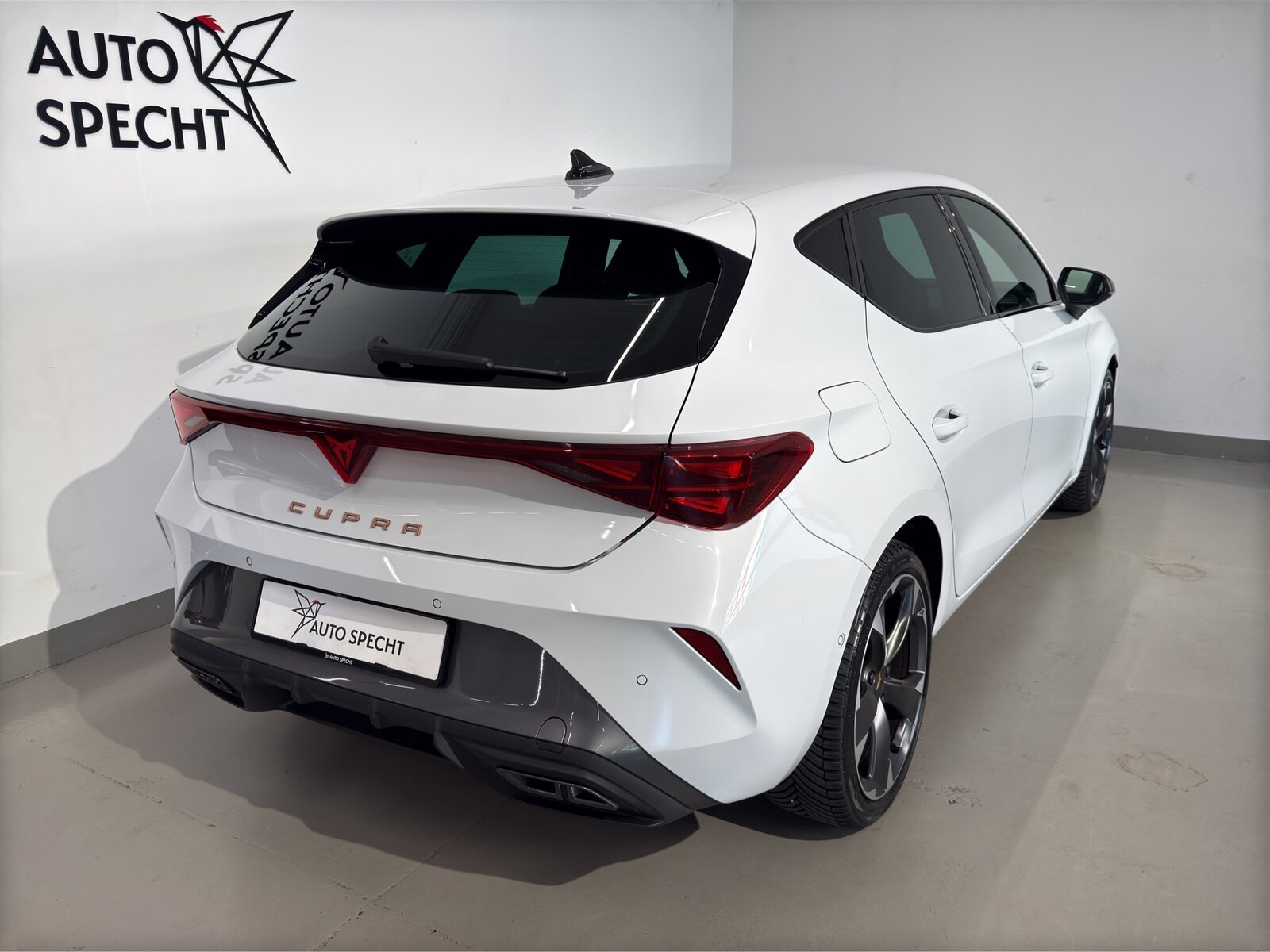 CUPRA LEON 1.5 TSI DSG, Mild-Hybrid Benzin/Elektro, Occasion / Gebraucht, Automatik - 4