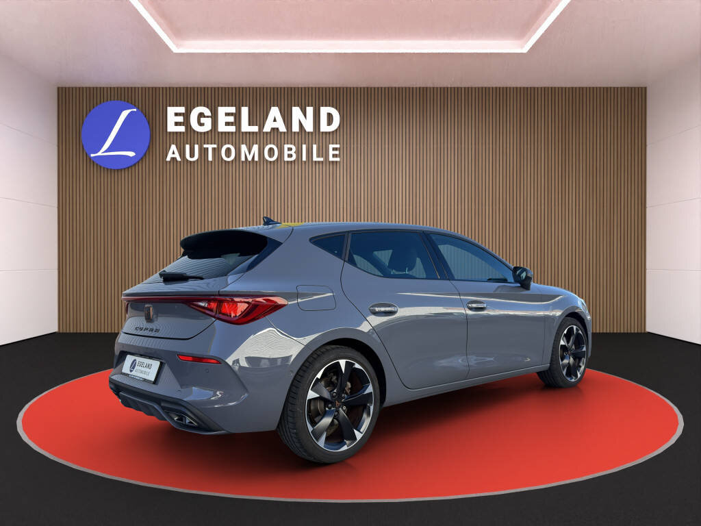 CUPRA Leon 1.5 eTSI DSG, Mild-Hybrid Benzin/Elektro, Occasion / Gebraucht, Automatik - 4
