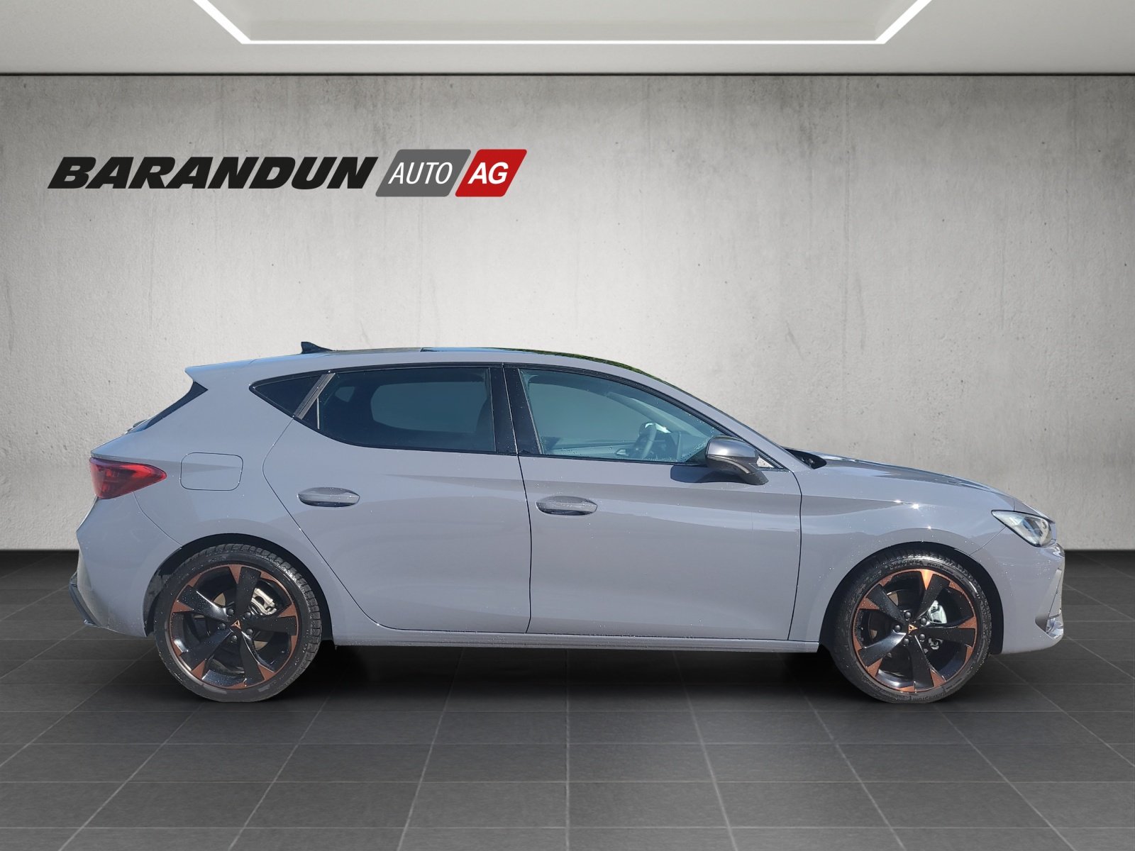 CUPRA Leon 1.5 eTSI DSG, Hybride Léger Essence/Électricité, Voiture de démonstration, Automatique - 6