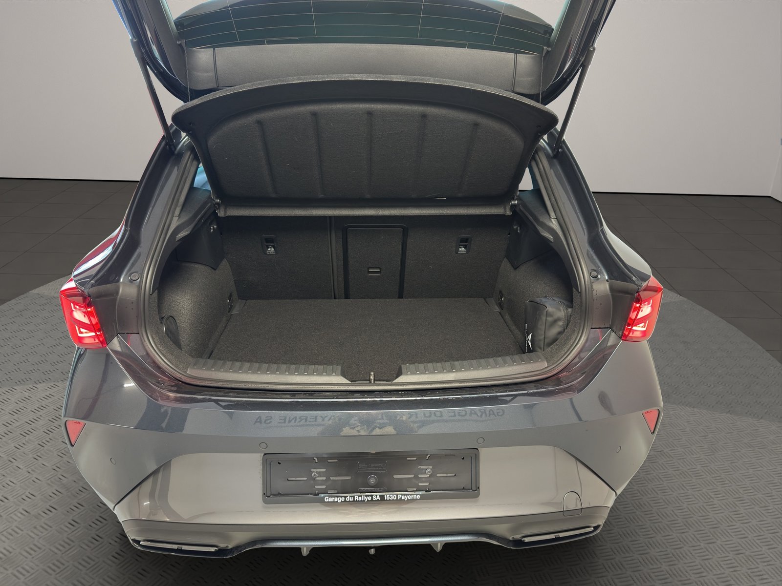 CUPRA LEON 1.5 TSI DSG, Mild-Hybrid Petrol/Electric, Ex-demonstrator, Automatic - 7