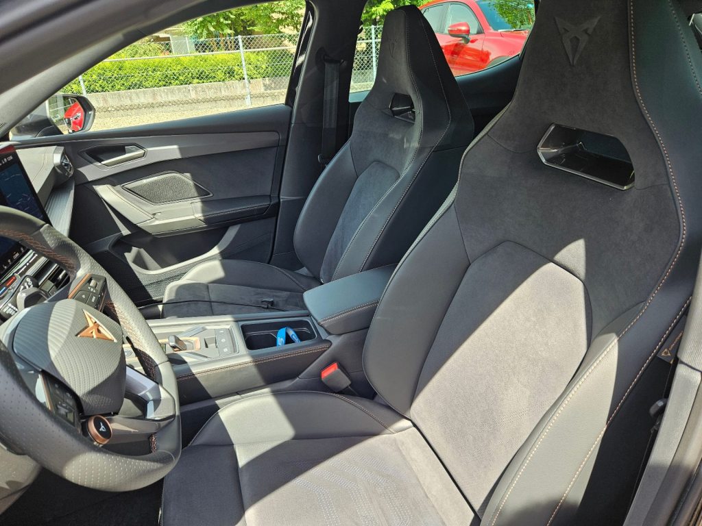 CUPRA LEON 2.0 TSI, Benzin, Occasion / Gebraucht, Automatik - 3