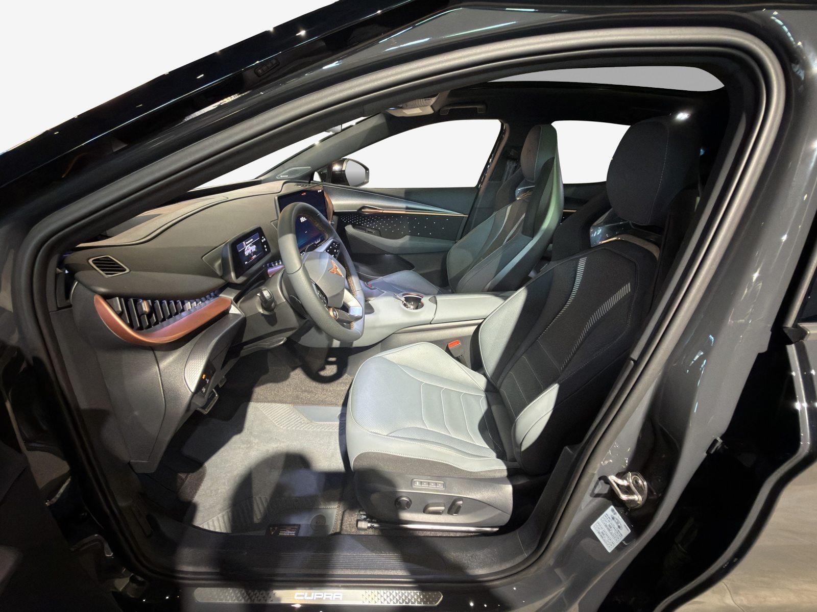 CUPRA TAVASCAN EXTREME TYPE 10 77kWh 340PS 4DRIVE (netto) PRIME ED, Electric, New car, Automatic - 7
