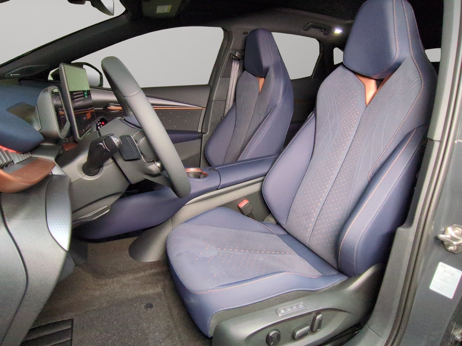 CUPRA Tavascan Type 9 77 kWh VZ Adrenaline, Elettrica, Auto nuove, Automatico - 6