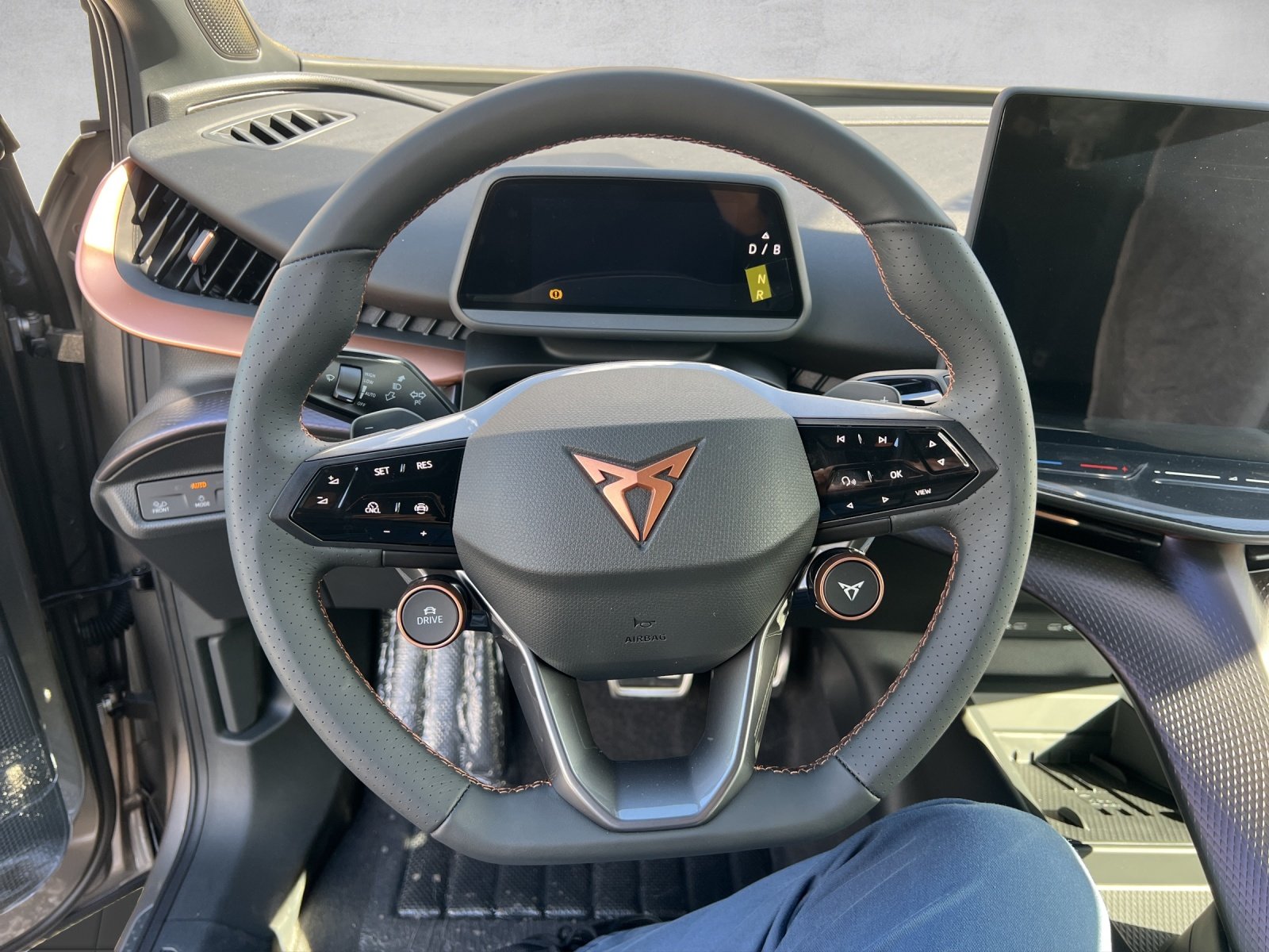 CUPRA Tavascan Type 8 77 kWh VZ, Electric, Second hand / Used, Automatic - 4