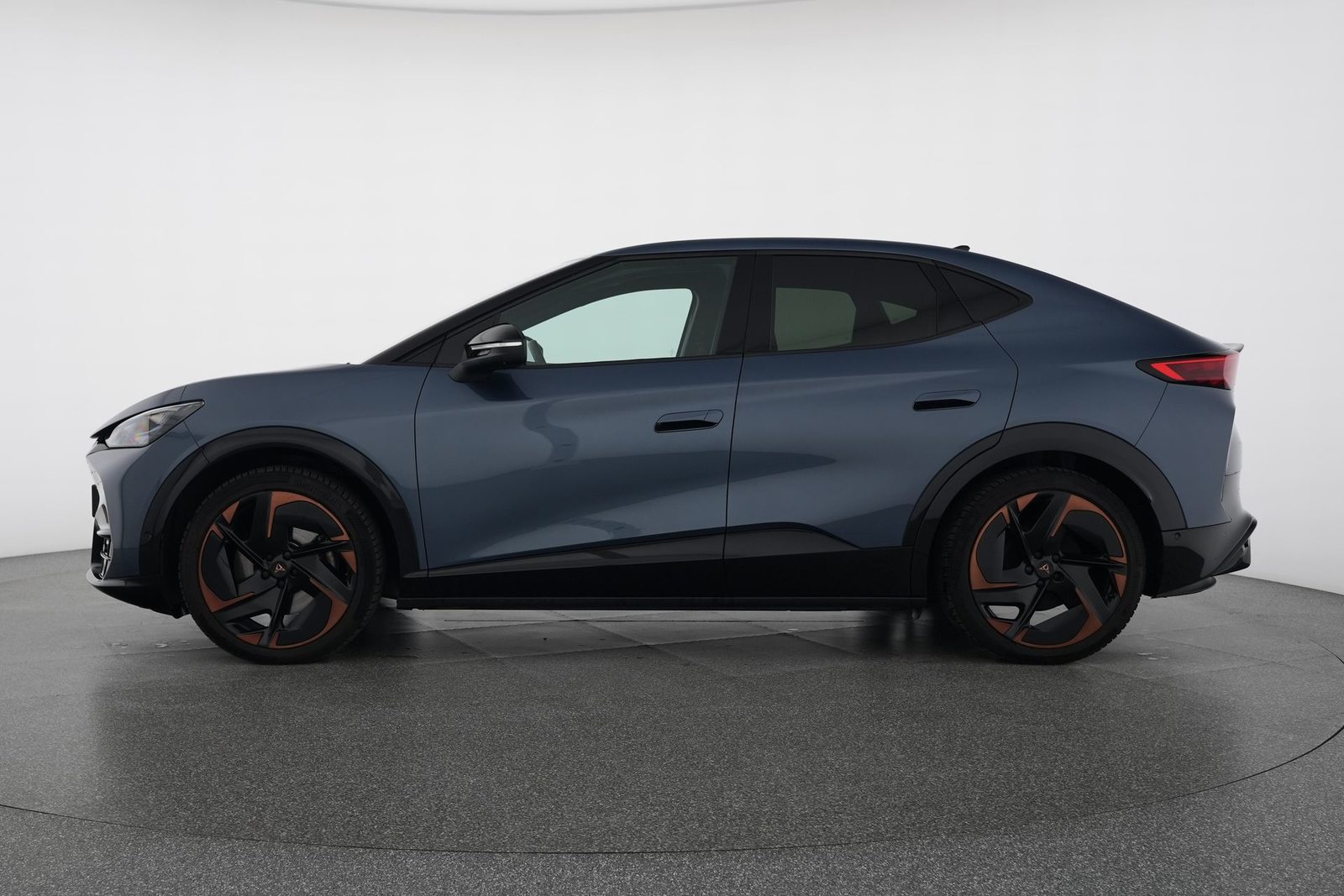 CUPRA TAVASCAN ADRENALINE TYPE 9 77kWh 340PS 4DRIVE (netto), Electric, Second hand / Used, Automatic - 3