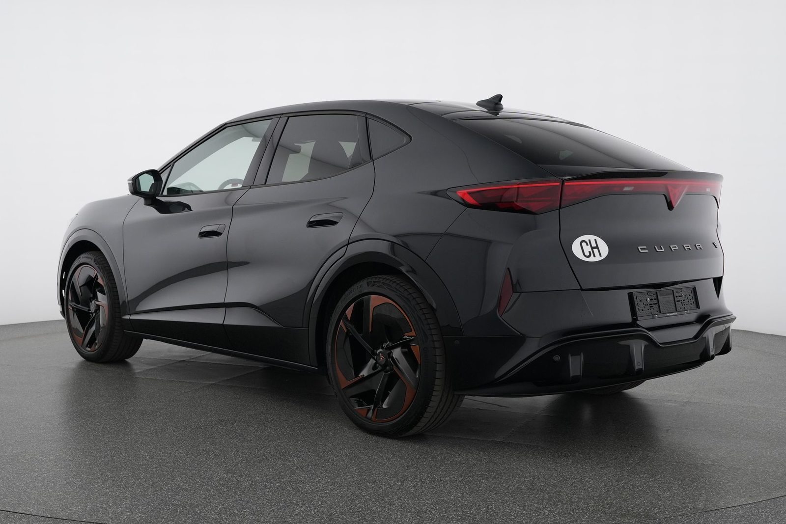 CUPRA TAVASCAN ADRENALINE TYPE 9 77kWh 340PS 4DRIVE (netto), Electric, Second hand / Used, Automatic - 4