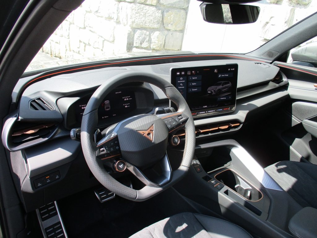 CUPRA Terramar 2.0 TSI VZ 4Drive DSG, Benzin, Neuwagen, Automatik - 4