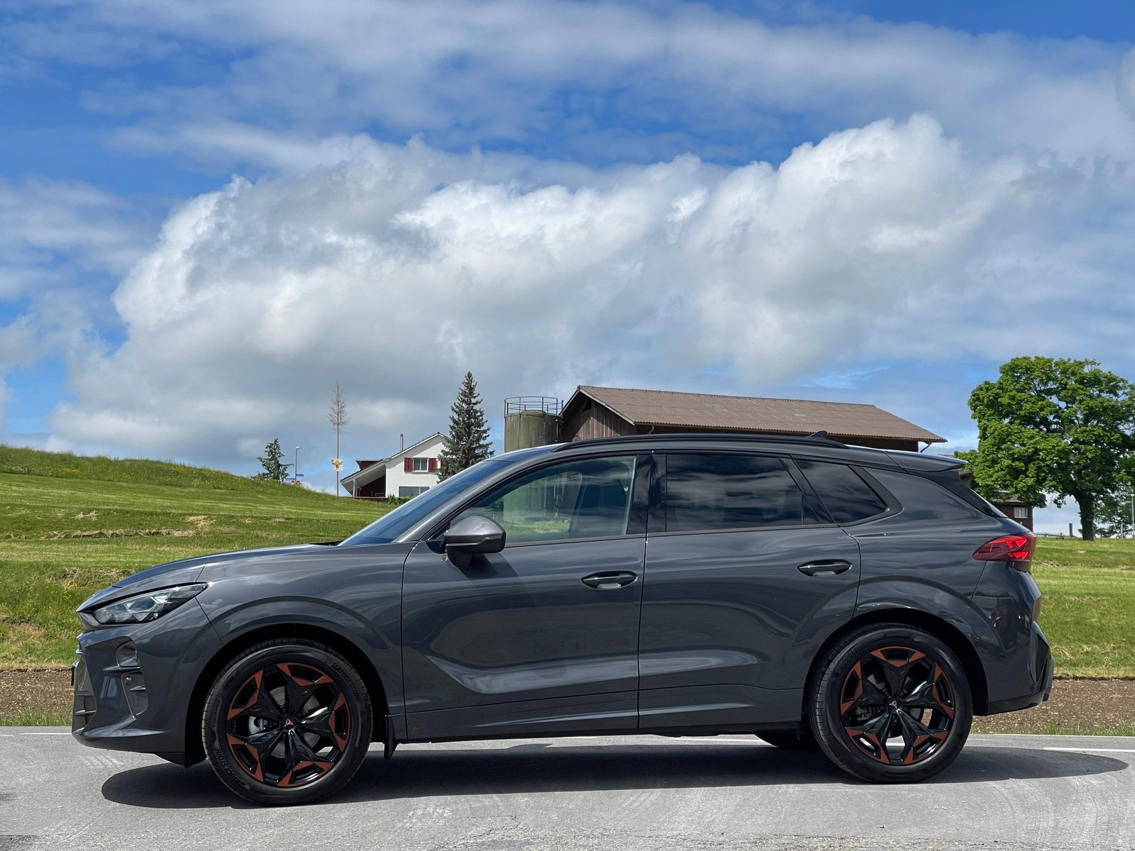 CUPRA Terramar 1.5 eTSI DSG, Hybride Léger Essence/Électricité, Voiture nouvelle, Automatique - 2