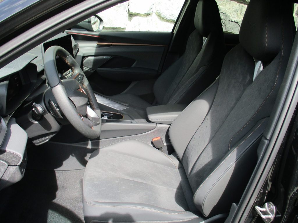CUPRA 2.0 TSI VZ 4Drive DSG, Petrol, New car, Automatic - 5