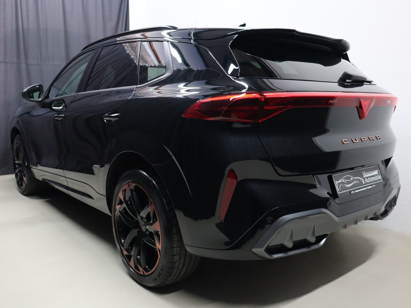 CUPRA Terramar 2.0 TSI DSG 4Drive VZ - Panorama - Navi - Hea, Benzin, Occasion / Gebraucht, Automatik - 5