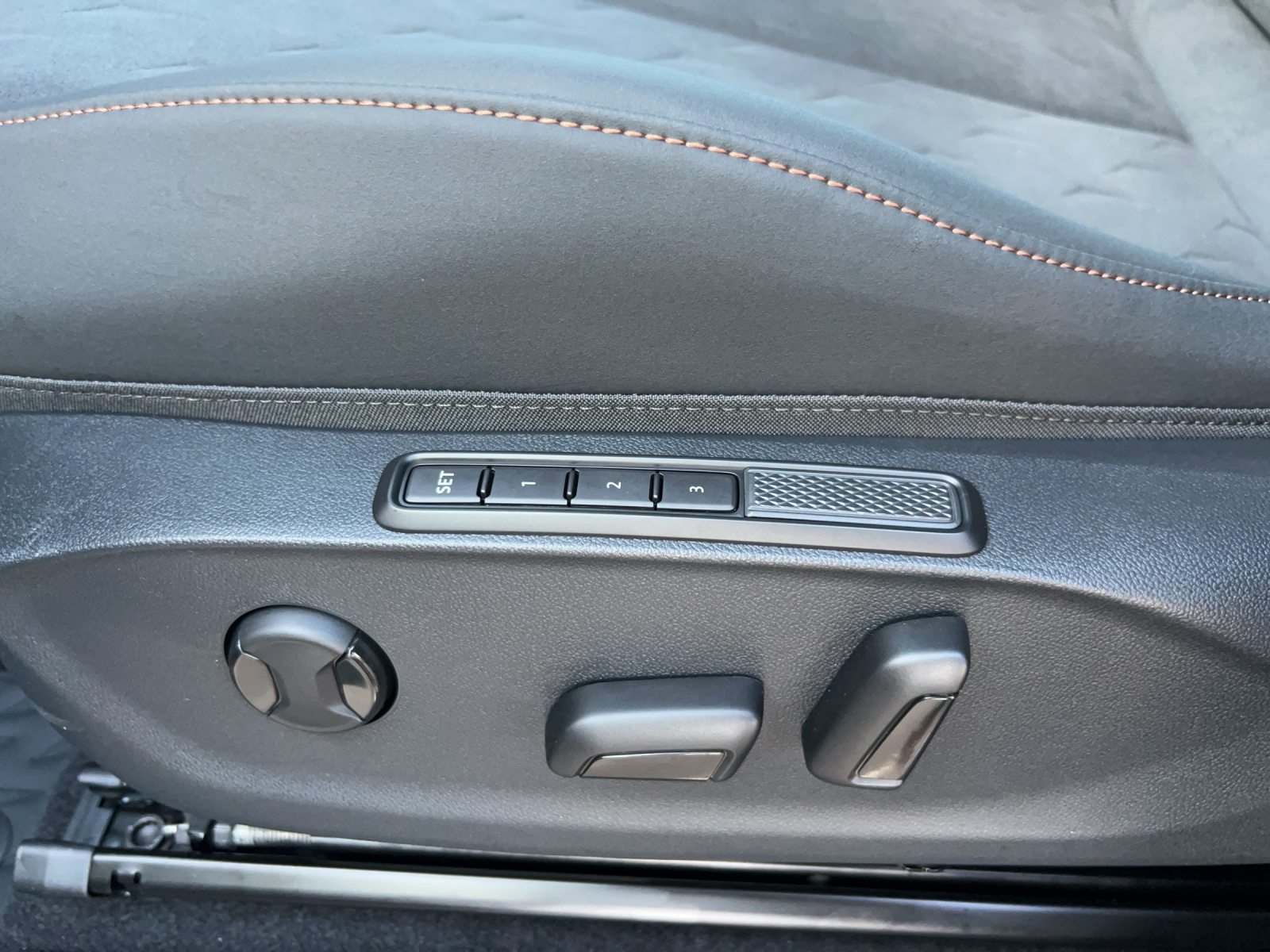 CUPRA TERRAMAR 4DRIVE, Essence, Occasion / Utilisé, Automatique - 7