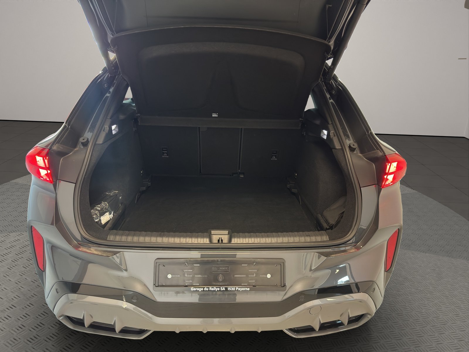 CUPRA Terramar 1.5 eTSI DSG, Mild-Hybrid Benzin/Elektro, Occasion / Gebraucht, Automatik - 7