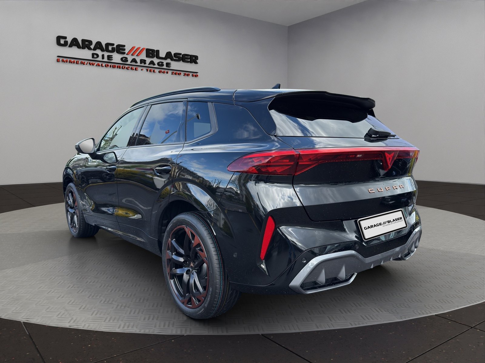 CUPRA Terramar 1.5 eHybrid DSG VZ, Plug-in-Hybrid Petrol/Electric, Ex-demonstrator, Automatic - 4