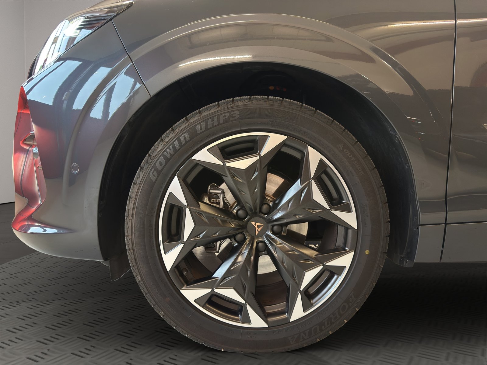 CUPRA Terramar 1.5 eTSI DSG, Mild-Hybrid Petrol/Electric, Ex-demonstrator, Automatic - 6