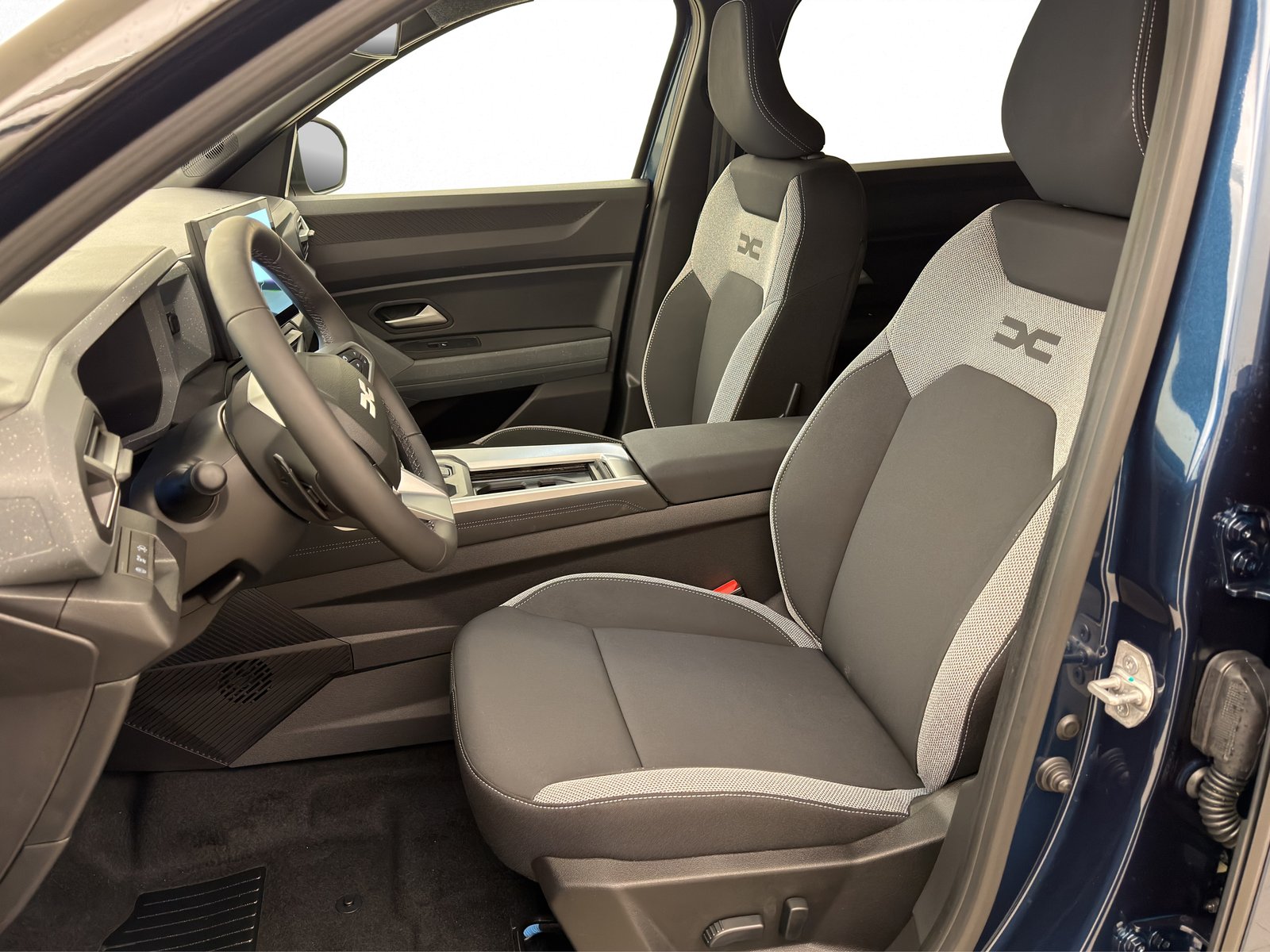 DACIA Bigster 1.2 Hybrid Journey 4WD, Voll-Hybrid Benzin/Elektro, Automatik - 7