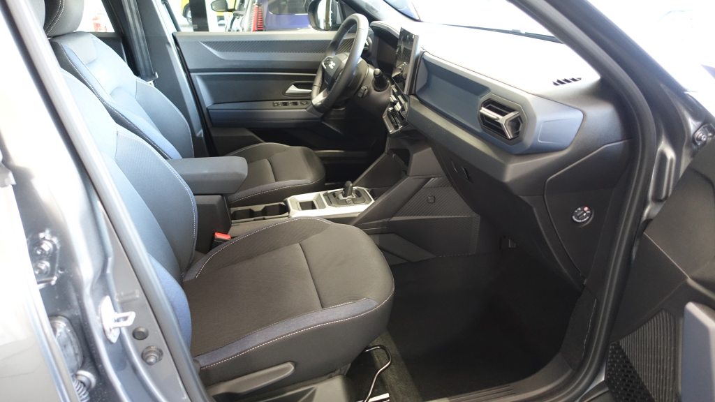 DACIA BIGSTER 1.8 Hybrid Expression, Voll-Hybrid Benzin/Elektro, Neuwagen, Automatik - 6