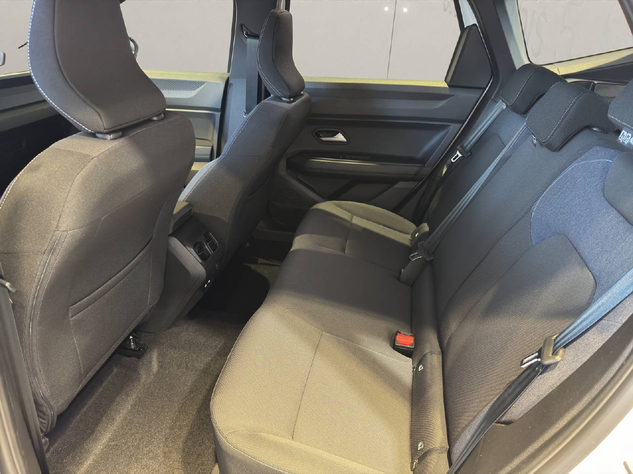 DACIA Bigster 1.8 Hybrid Expression, Hybride Intégral Essence/Électricité, Voiture nouvelle, Automatique - 7