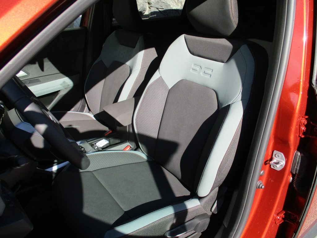 DACIA Bigster 1.2 TCe Extreme 4WD, Hybride Léger Essence/Électricité, Voiture nouvelle, Manuelle - 5