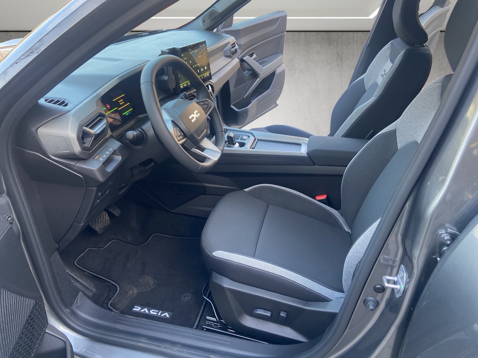 DACIA Bigster HEV 155 Journey, Hybride Intégral Essence/Électricité, Voiture nouvelle, Automatique - 7