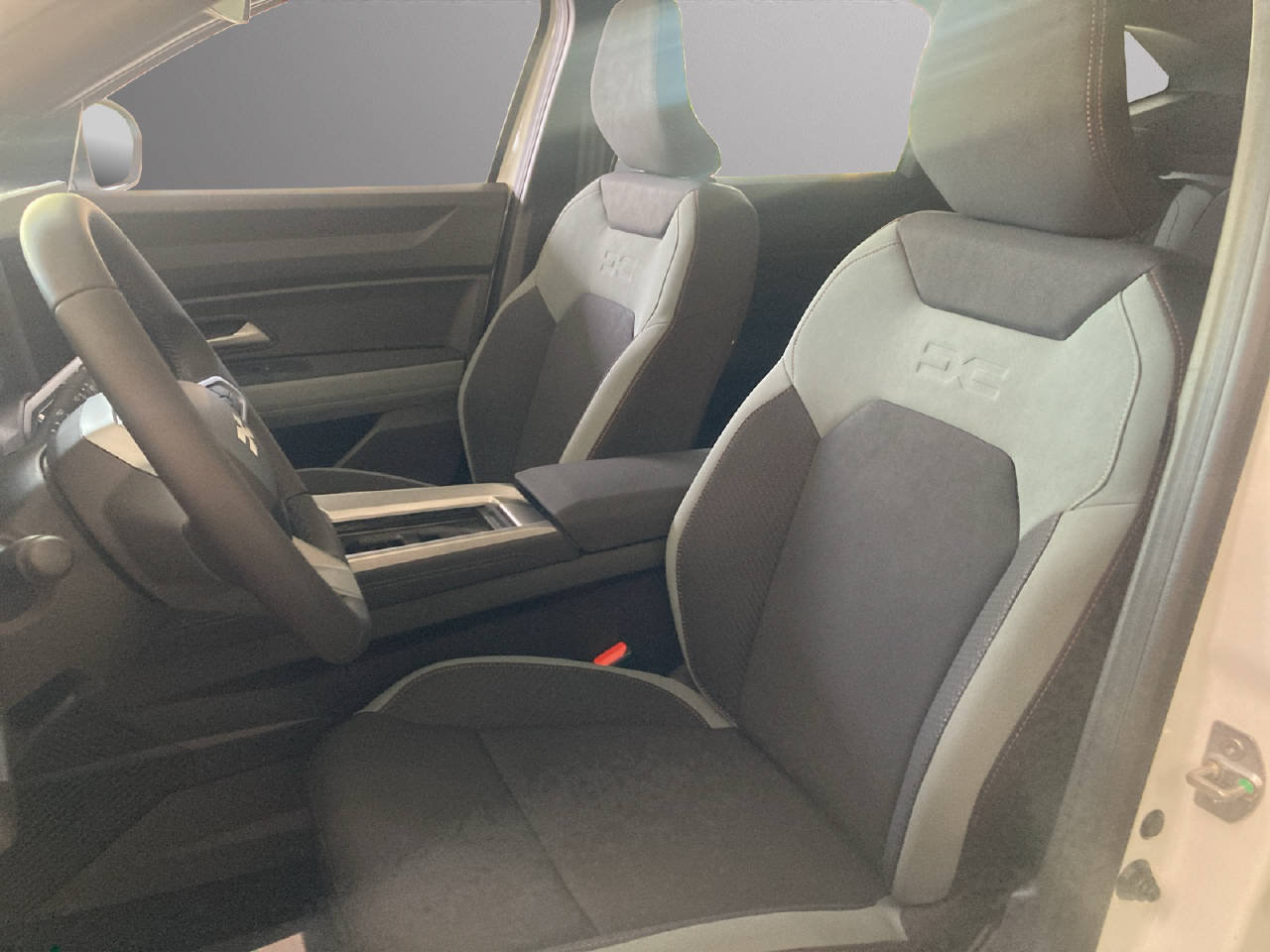 DACIA Bigster 1.8 Hybrid Extreme, Hybride Integrale Benzina/Elettrica, Auto nuove, Automatico - 2