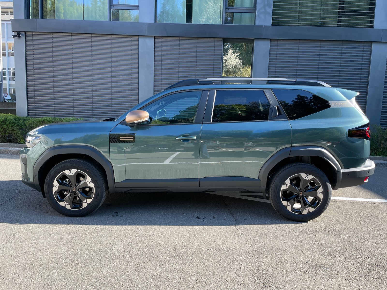 DACIA Bigster TCe 140 48V Extreme, Mild-Hybrid Benzin/Elektro, Neuwagen, Handschaltung - 2