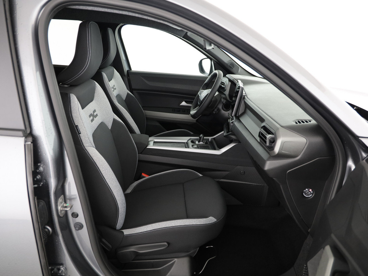 DACIA Bigster 1.8 Hybrid Journey, Full-Hybrid Petrol/Electric, New car, Automatic - 7
