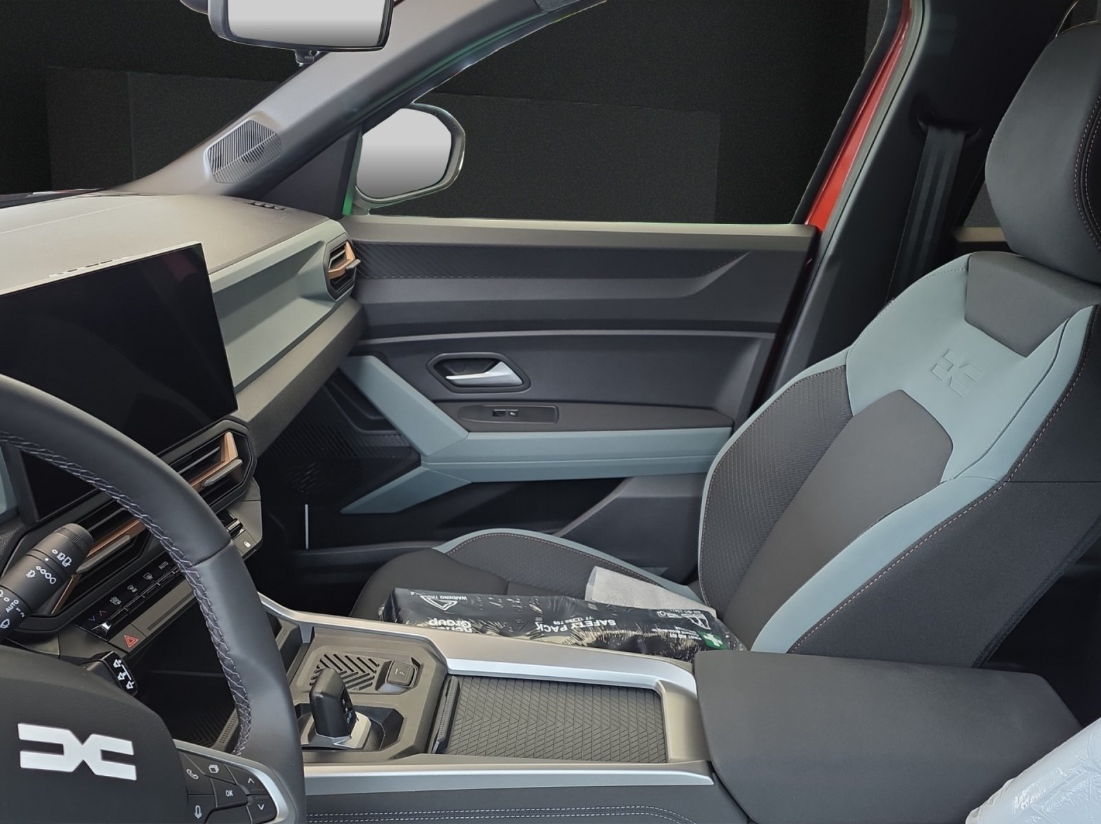 DACIA BIGSTER extreme hybrid 155, Full-Hybrid Petrol/Electric, New car, Automatic - 3