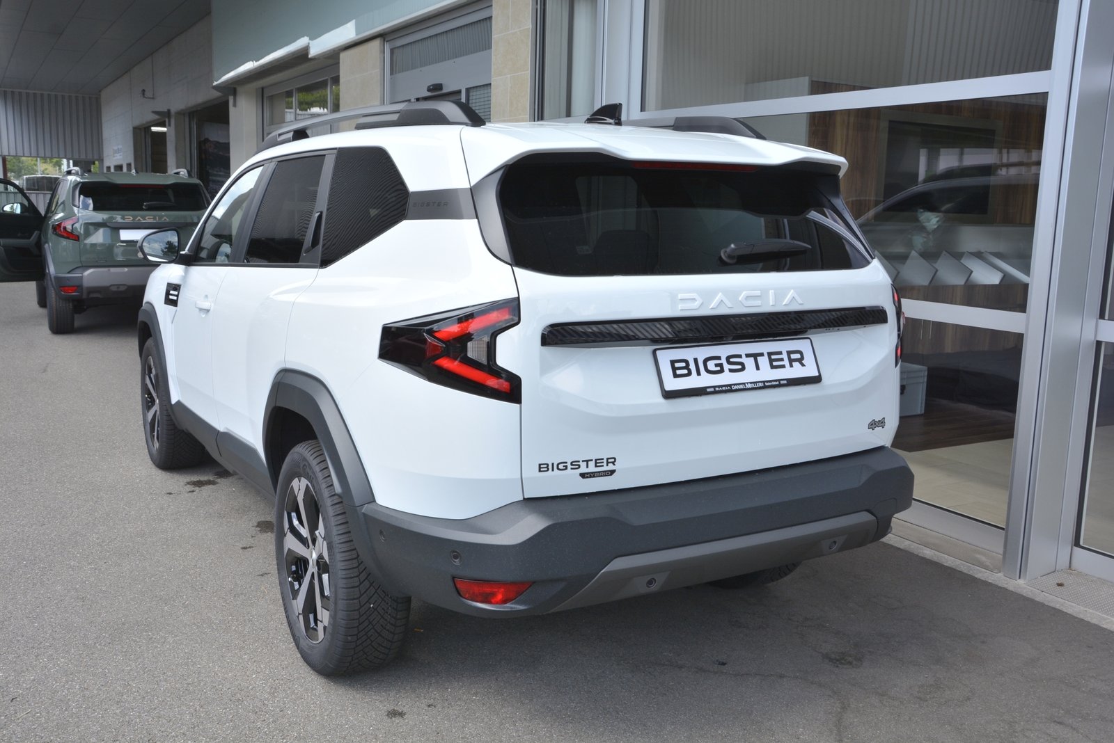 DACIA BIGSTER journey hybrid 150 4x4 Automat, Hybride Intégral Essence/Électricité, Voiture nouvelle, Automatique - 4