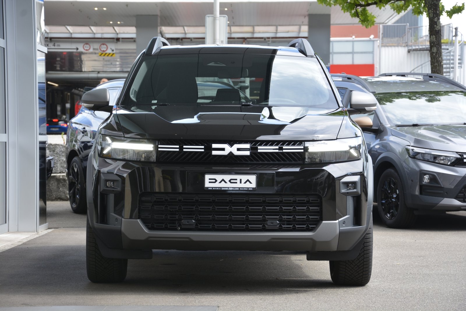 DACIA BIGSTER journey hybrid 150 4x4 Automat, Hybride Intégral Essence/Électricité, Voiture nouvelle, Automatique - 2