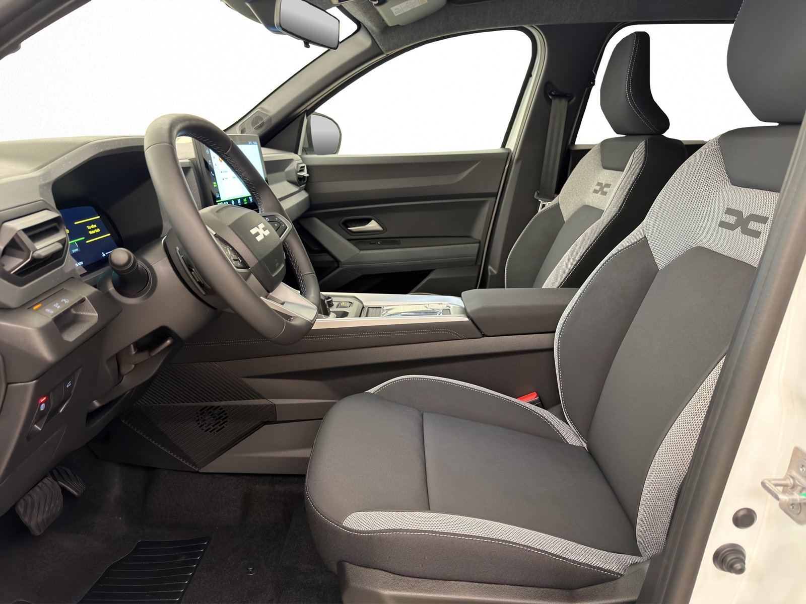 DACIA Bigster 1.2 Hybrid Journey 4WD, Full-Hybrid Petrol/Electric, New car, Automatic - 7