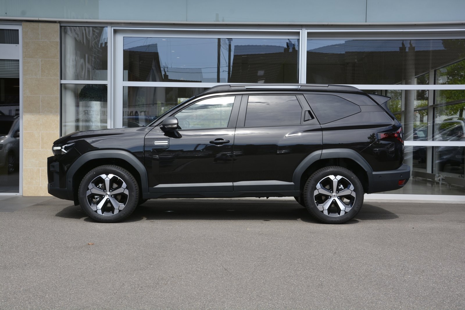 DACIA BIGSTER journey hybrid 150 4x4 Automat, Full-Hybrid Petrol/Electric, New car, Automatic - 3