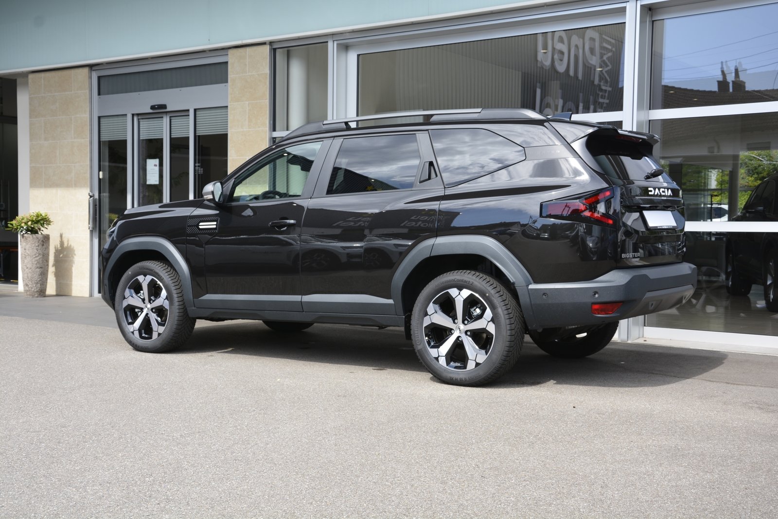 DACIA BIGSTER journey hybrid 150 4x4 Automat, Full-Hybrid Petrol/Electric, New car, Automatic - 4