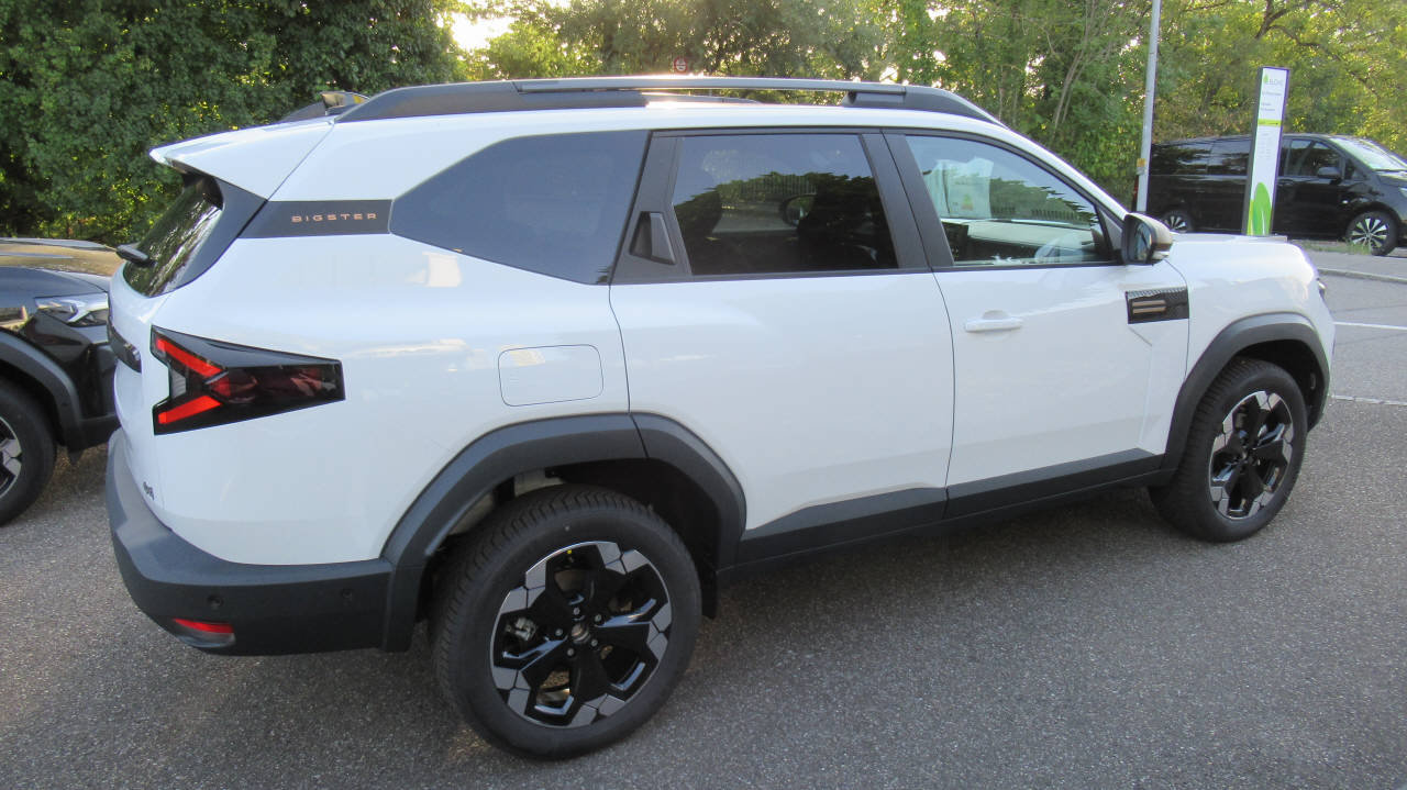 DACIA Bigster 1.2 Hybrid Extreme 4WD, Full-Hybrid Petrol/Electric, New car, Automatic - 4
