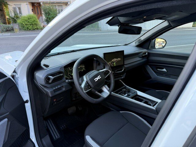 DACIA Bigster 1.2 Hybrid Journey 4WD, Voll-Hybrid Benzin/Elektro, Neuwagen, Automatik - 5