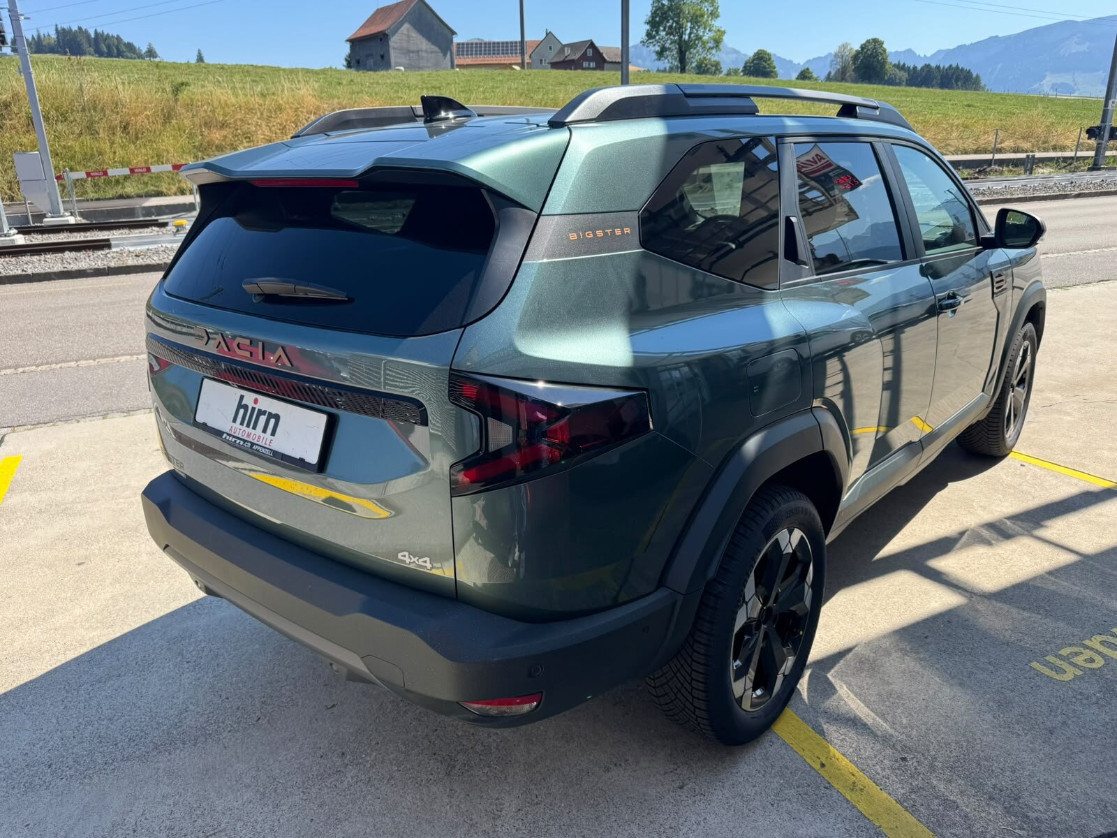 DACIA Bigster 1.2 Hybrid Extreme 4WD, Full-Hybrid Petrol/Electric, New car, Automatic - 3