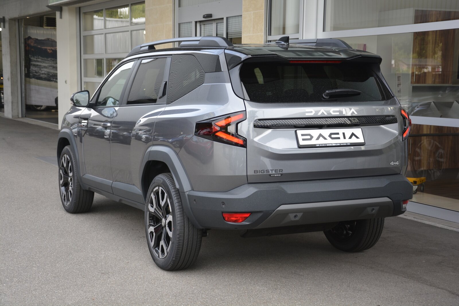 DACIA BIGSTER journey hybrid 150 4x4, Voll-Hybrid Benzin/Elektro, Neuwagen, Automatik - 4